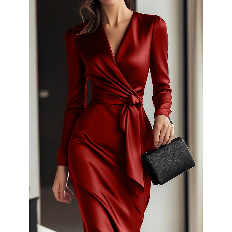 Robe Midi en Satin Bordeaux – Élégance Intemporelle et Silhouette Sculptée