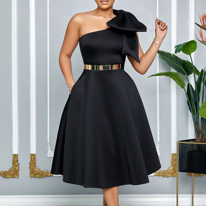 Robe Femme Nouveauté – Épaule Asymétrique avec Nœud.
