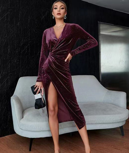 Robe Femme en Velours Doré – Élégance Intemporelle, Col V et Coupe Asymétrique